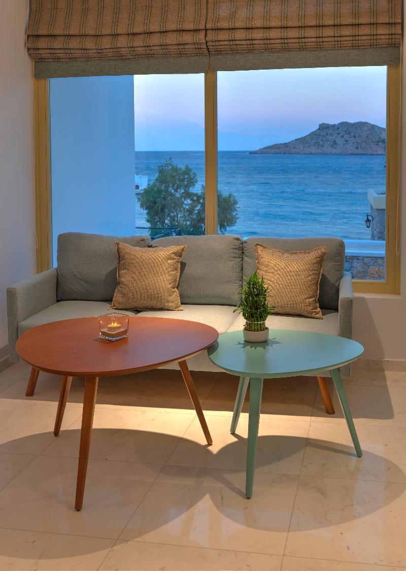 Zephyros Hotel Myrties Bagian luar foto