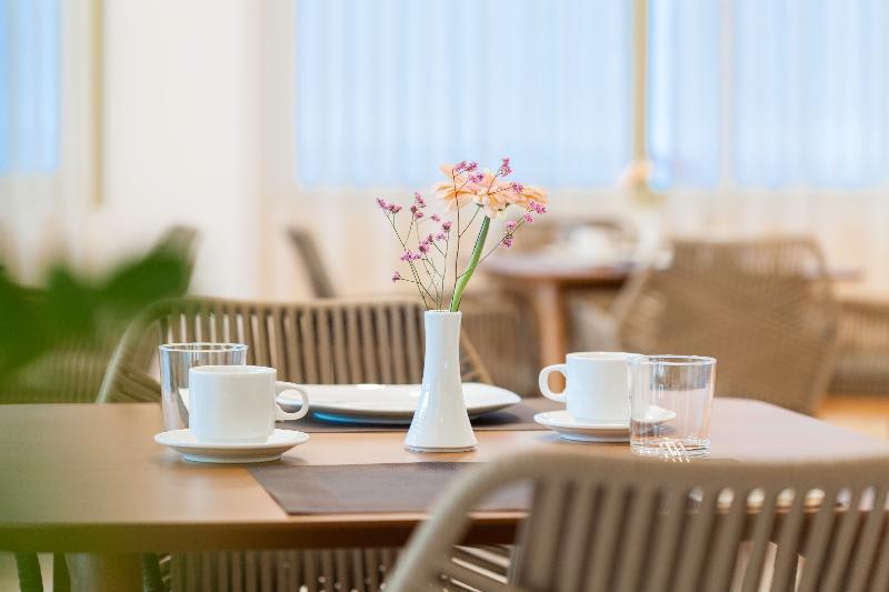 Zephyros Hotel Myrties Bagian luar foto